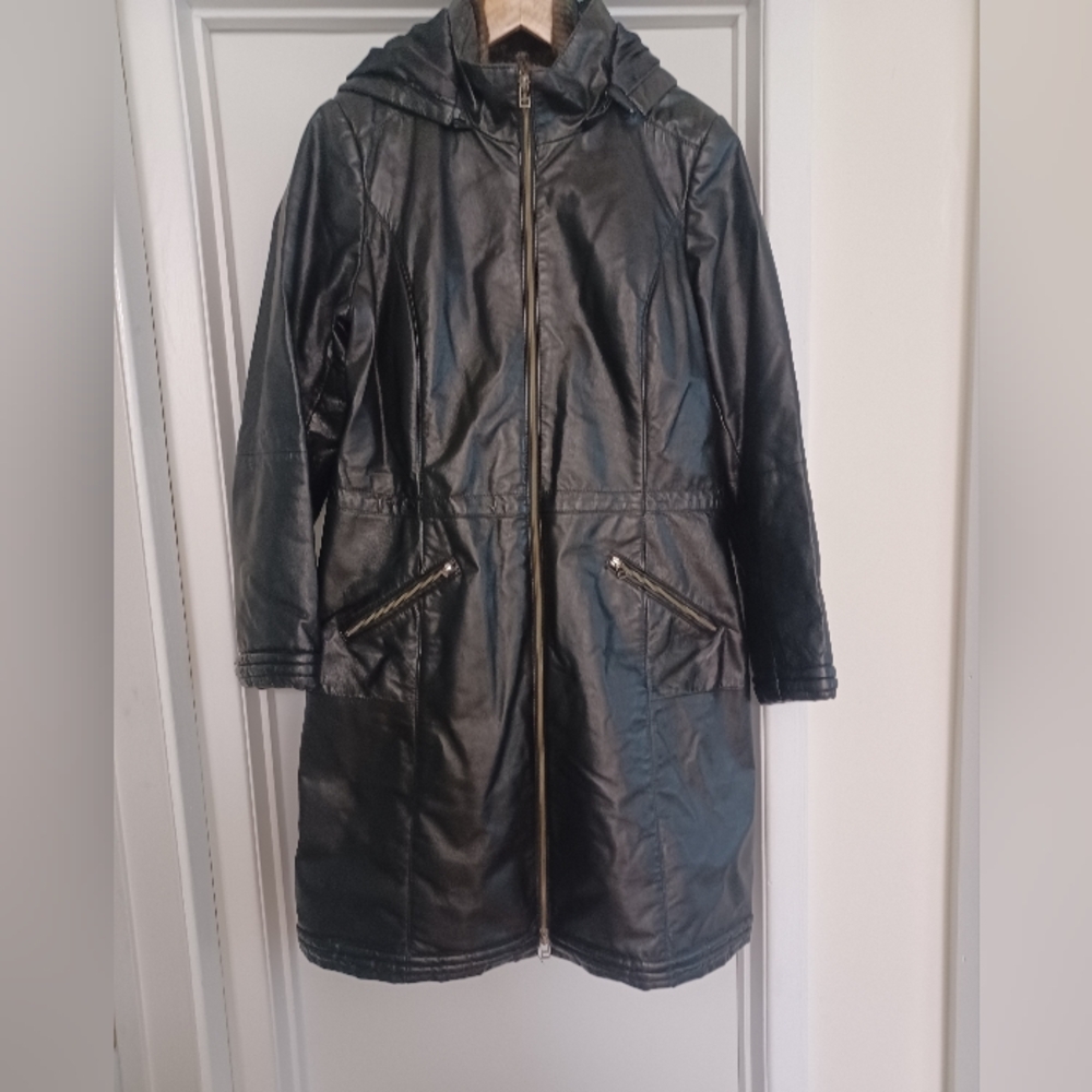 Danier Women's Black Leather Hooded Winter Coat. UK 14-16